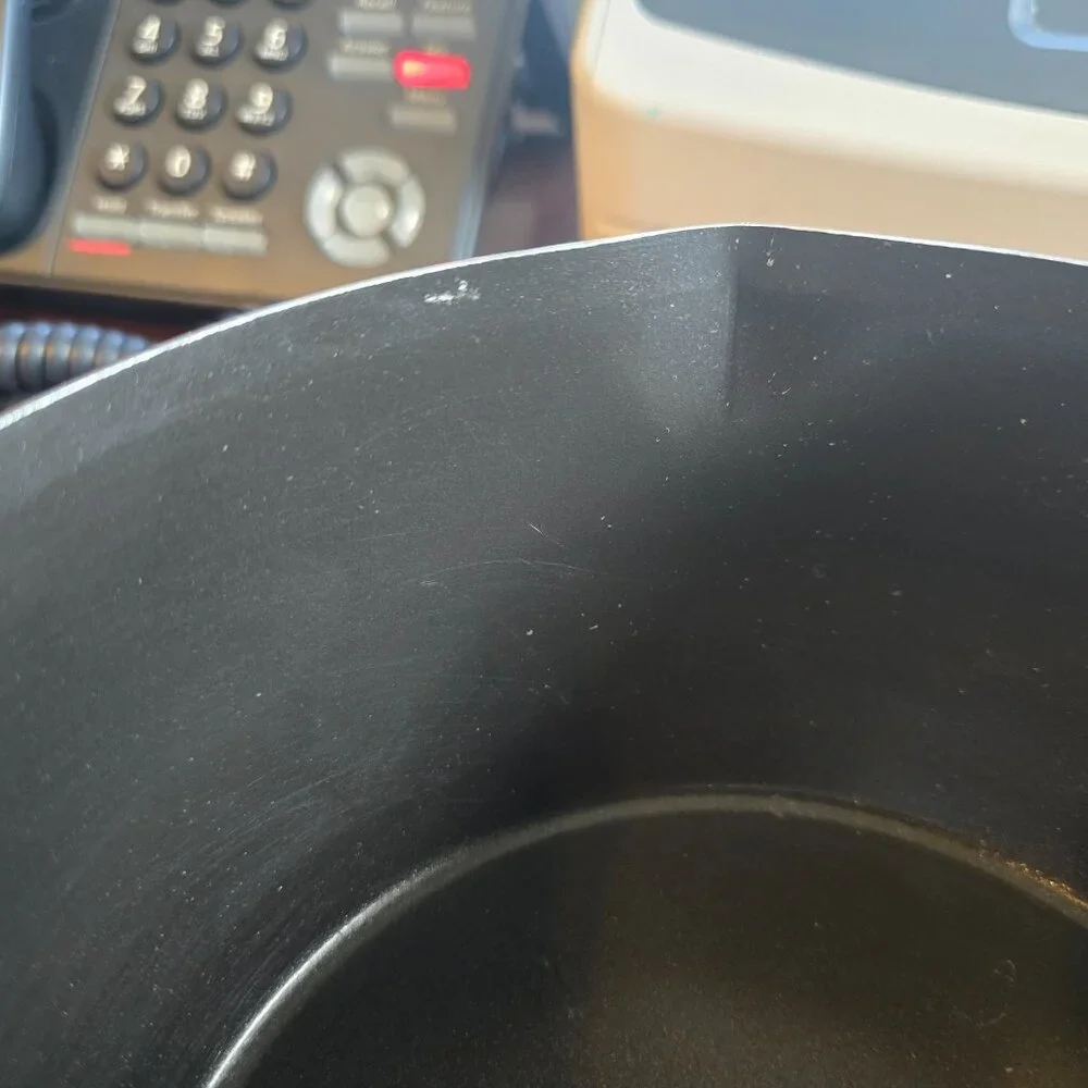 Vintage Mirro 2 Quart (1.9L) Saucepan - Non-Stick with Wooden Handle